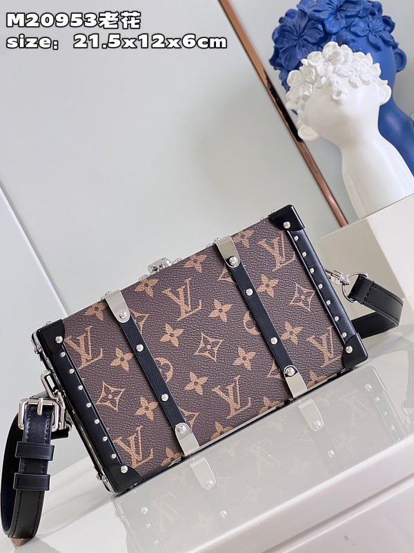 Alice bags - Louis Vuittons  - 15400