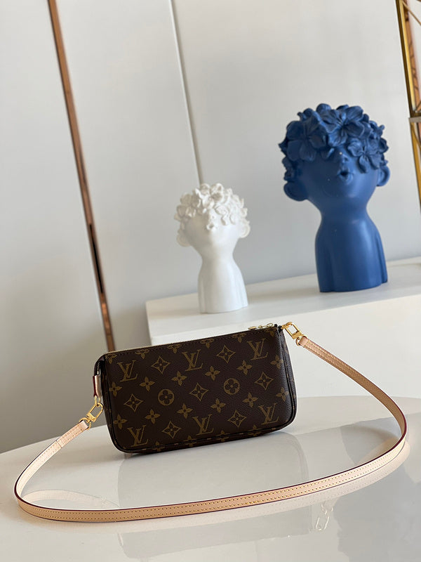 Alice Bags- Louis Vuittons  - 16545