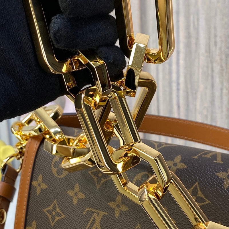 Alice Bags- Louis Vuittons  - 16110