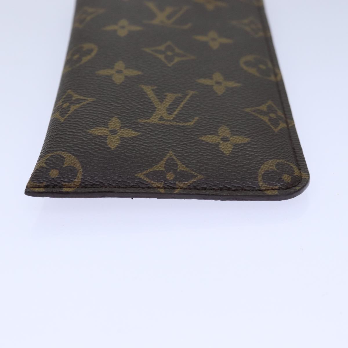 LOUIS VUITTON Etui à lunettes Jewelleryset