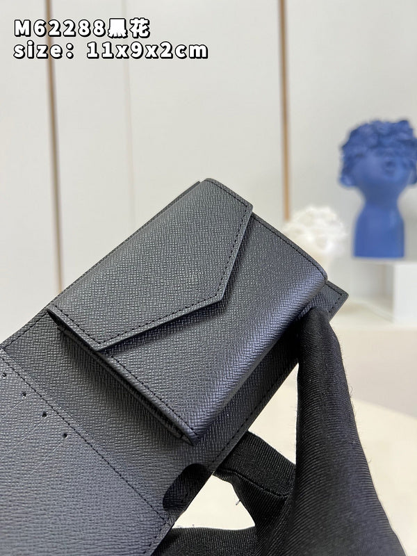 Alice  Bags- Louis Vuittons  - 16082