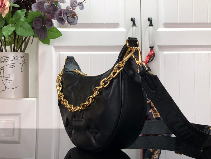 Alice Bags- Louis Vuittons  - 16733