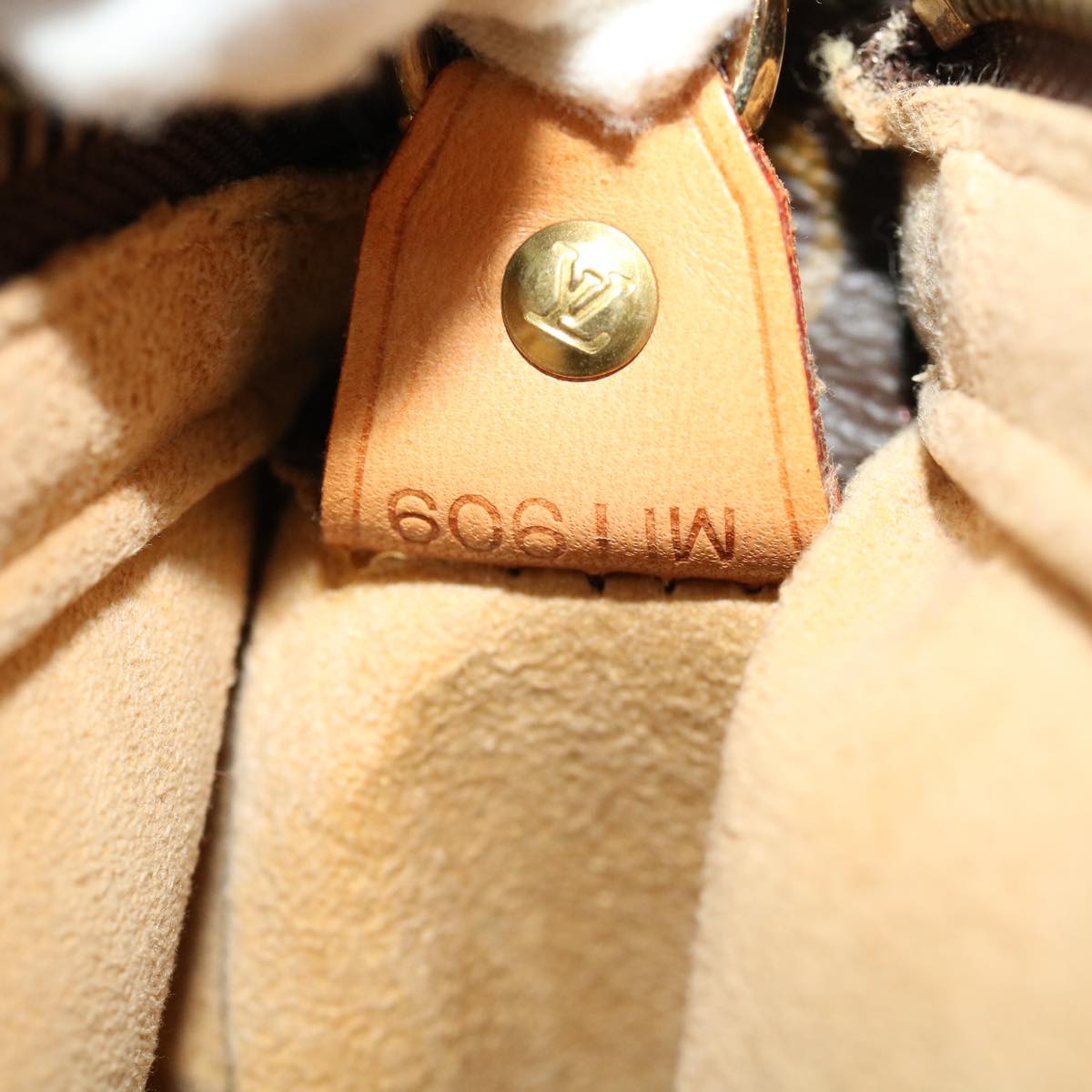 Louis Vuitton Brown Canvas Looping GM shoulder bag