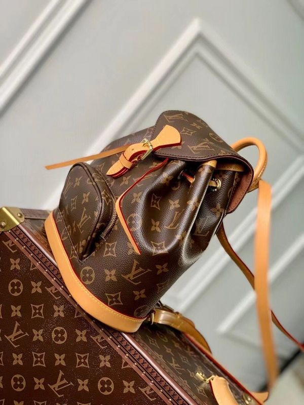 Alice Bags- Louis Vuittons  - 15964