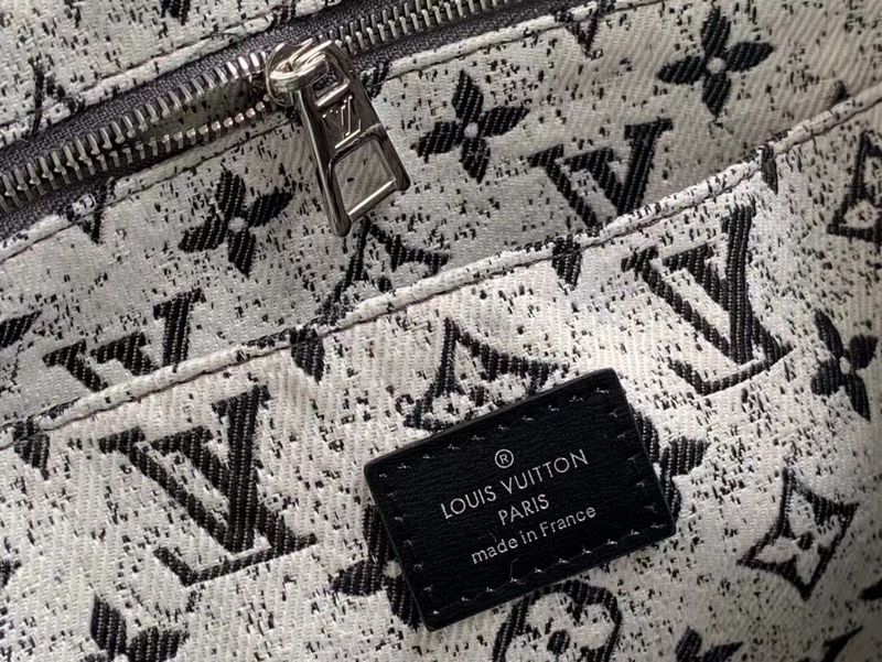 Alice Bags- Louis Vuittons  - 16022