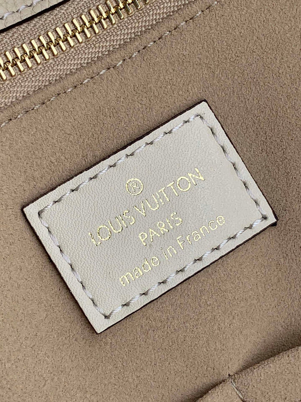 Alice Bags - Louis Vuittons  - 15514