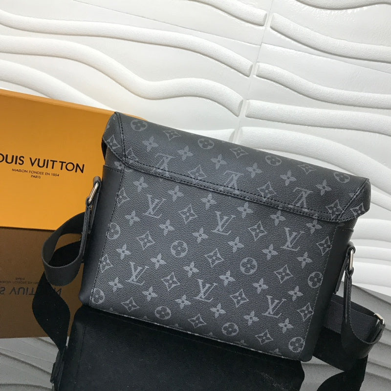 Alice Bags- Louis Vuittons  - 16282