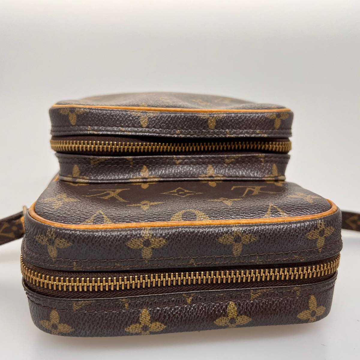 Louis Vuitton Brown Canvas Amazone shoulder bag