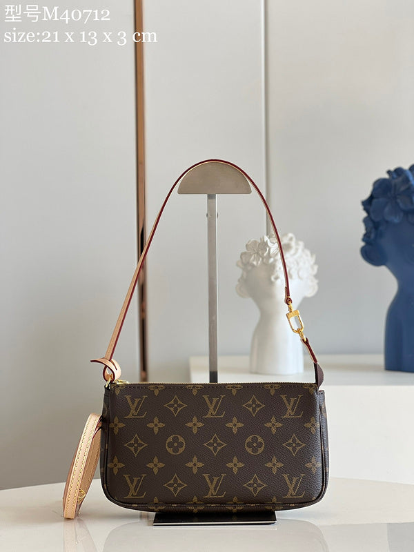 Alice Bags- Louis Vuittons  - 16545