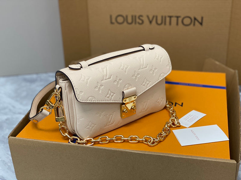 Alice bags - Louis Vuittons  - 15185
