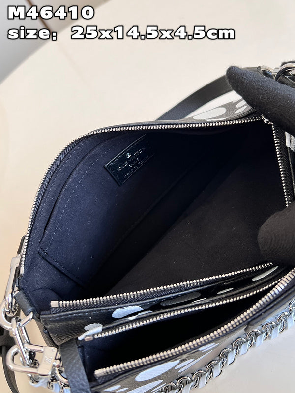 Alice Bags- Louis Vuittons  - 15914