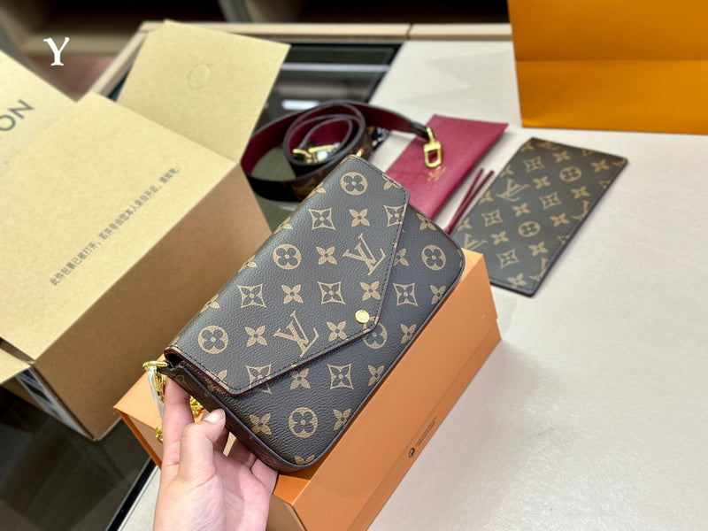 Alice bags - Louis Vuittons  - 15090