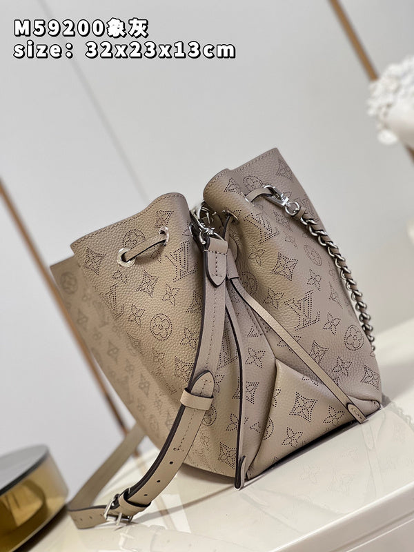 Alice Bags- Louis Vuittons  - 16059