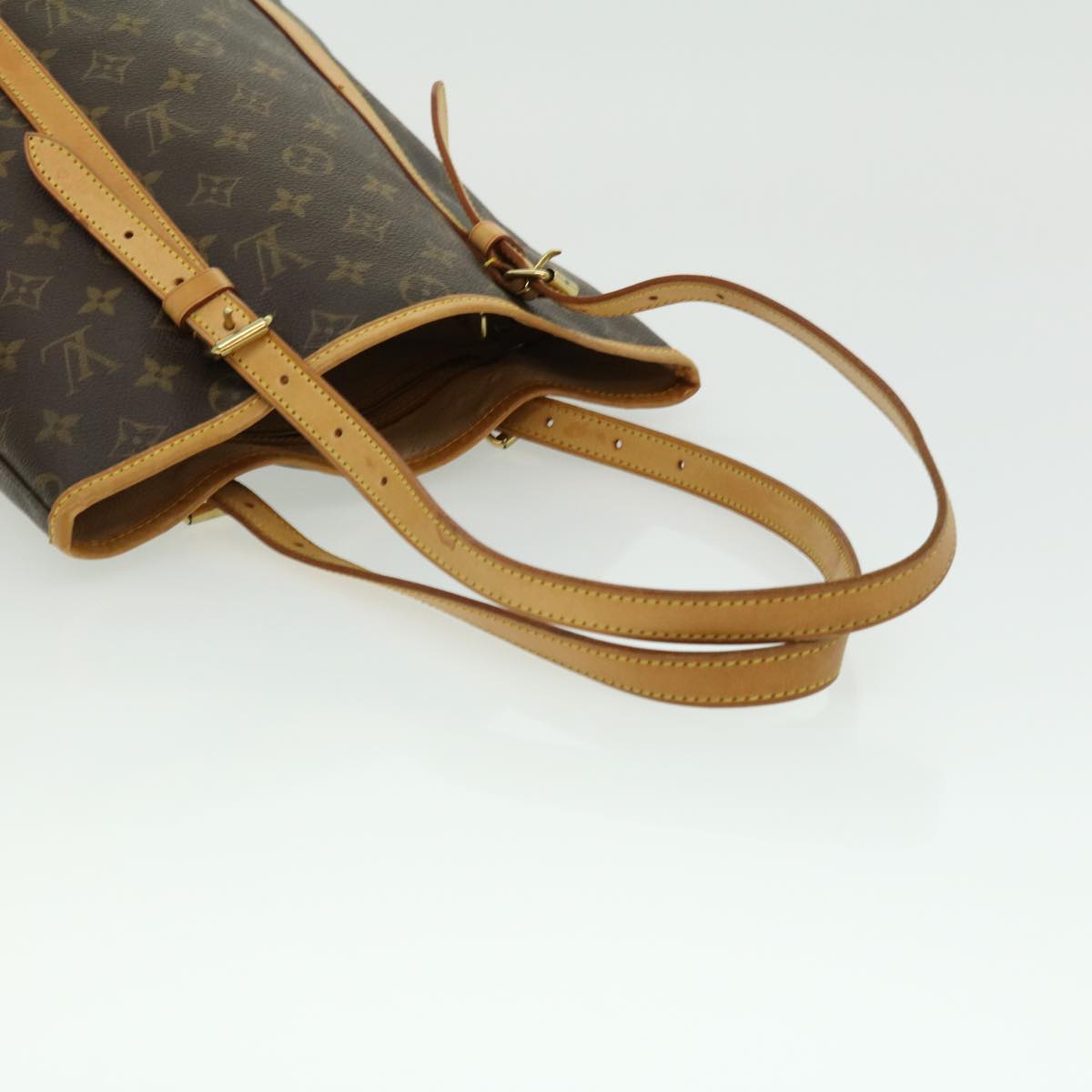 Louis Vuitton Bucket GM Shoulder Bag