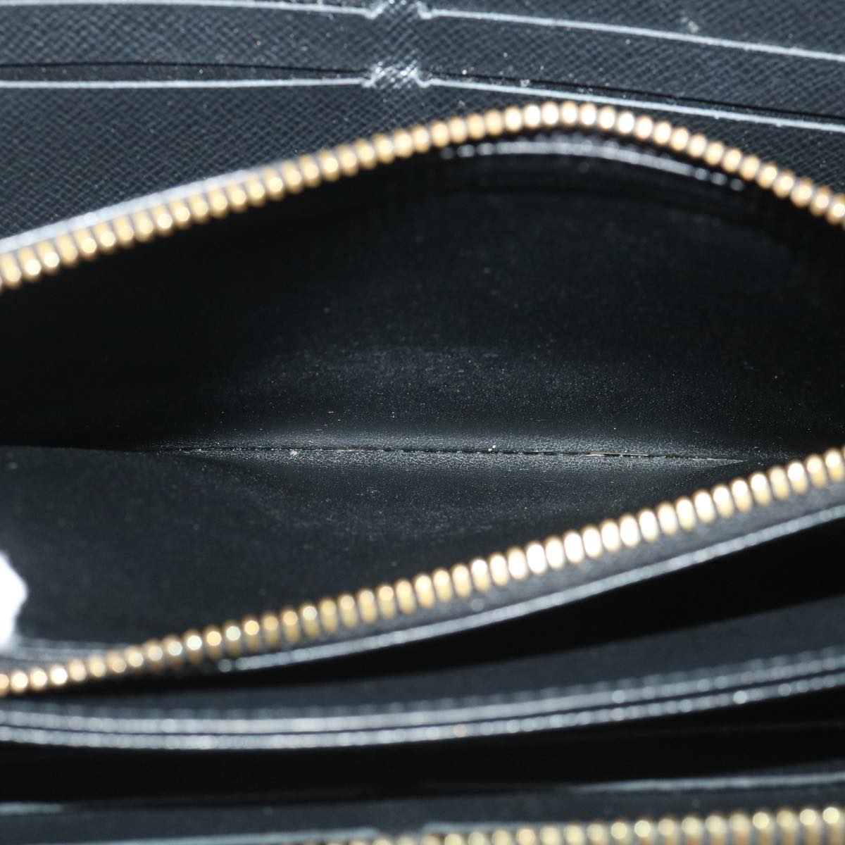Louis Vuitton Black Leather Portefeuille zippy wallet accessories