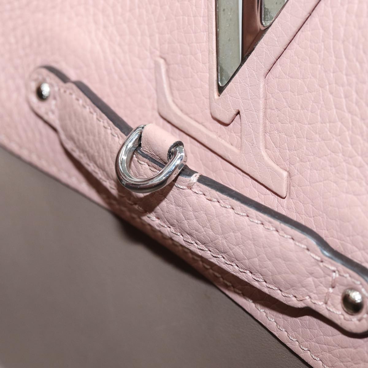 LOUIS VUITTON Capucines Handbag