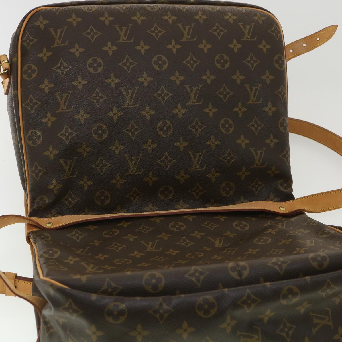 Louis Vuitton Brown Canvas Saumur shoulder bag