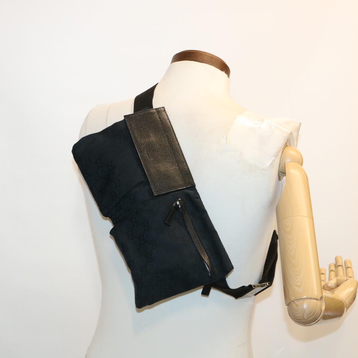 Gucci GG canvas Shoulder Bag