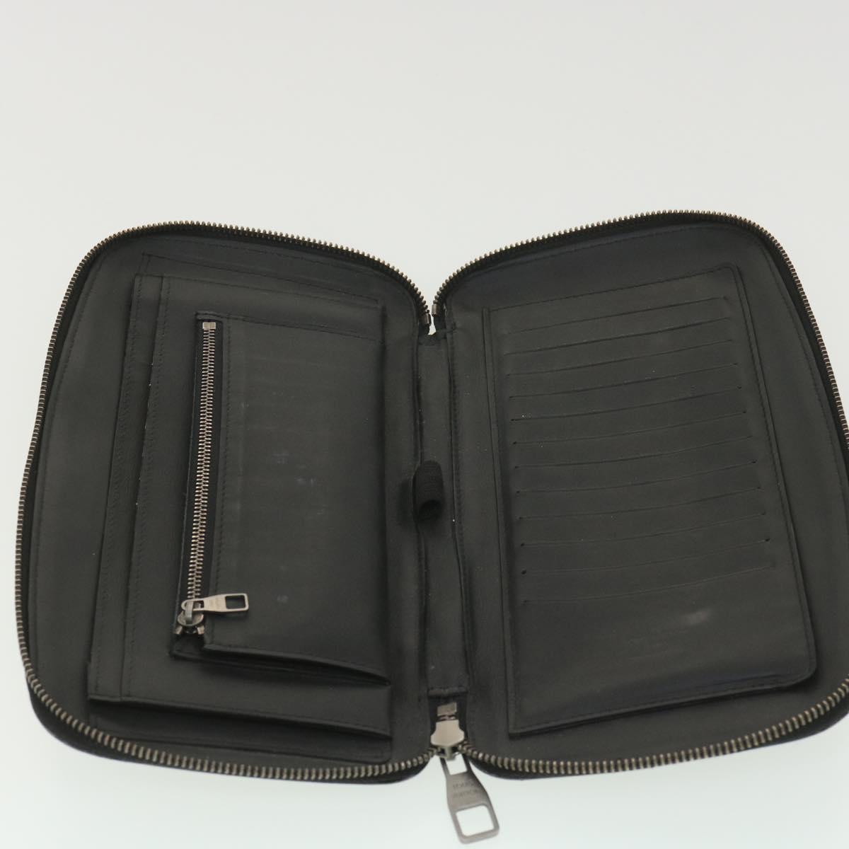 Louis Vuitton Black Leather Zippy wallet wallet accessories