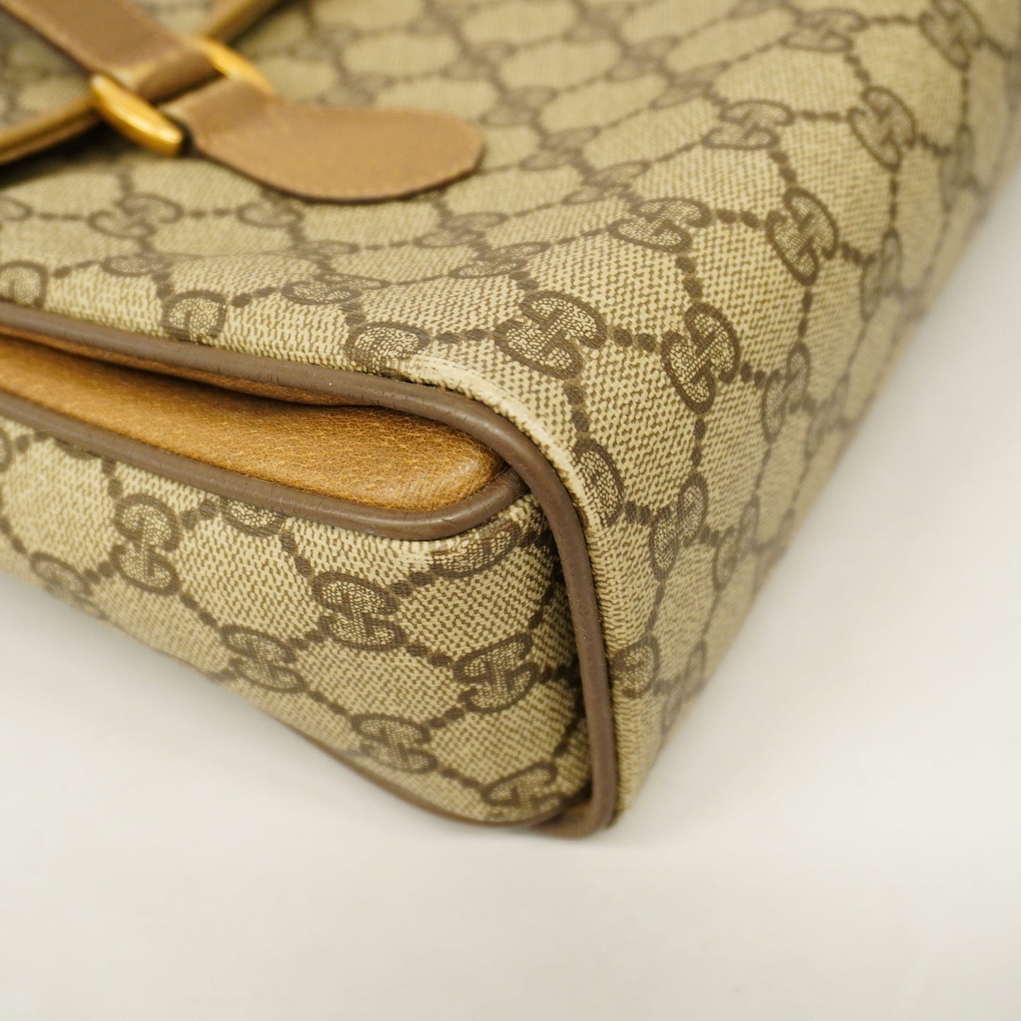 Gucci  HandBag 116 02 080 Women's GG Supreme HandBag Beige
