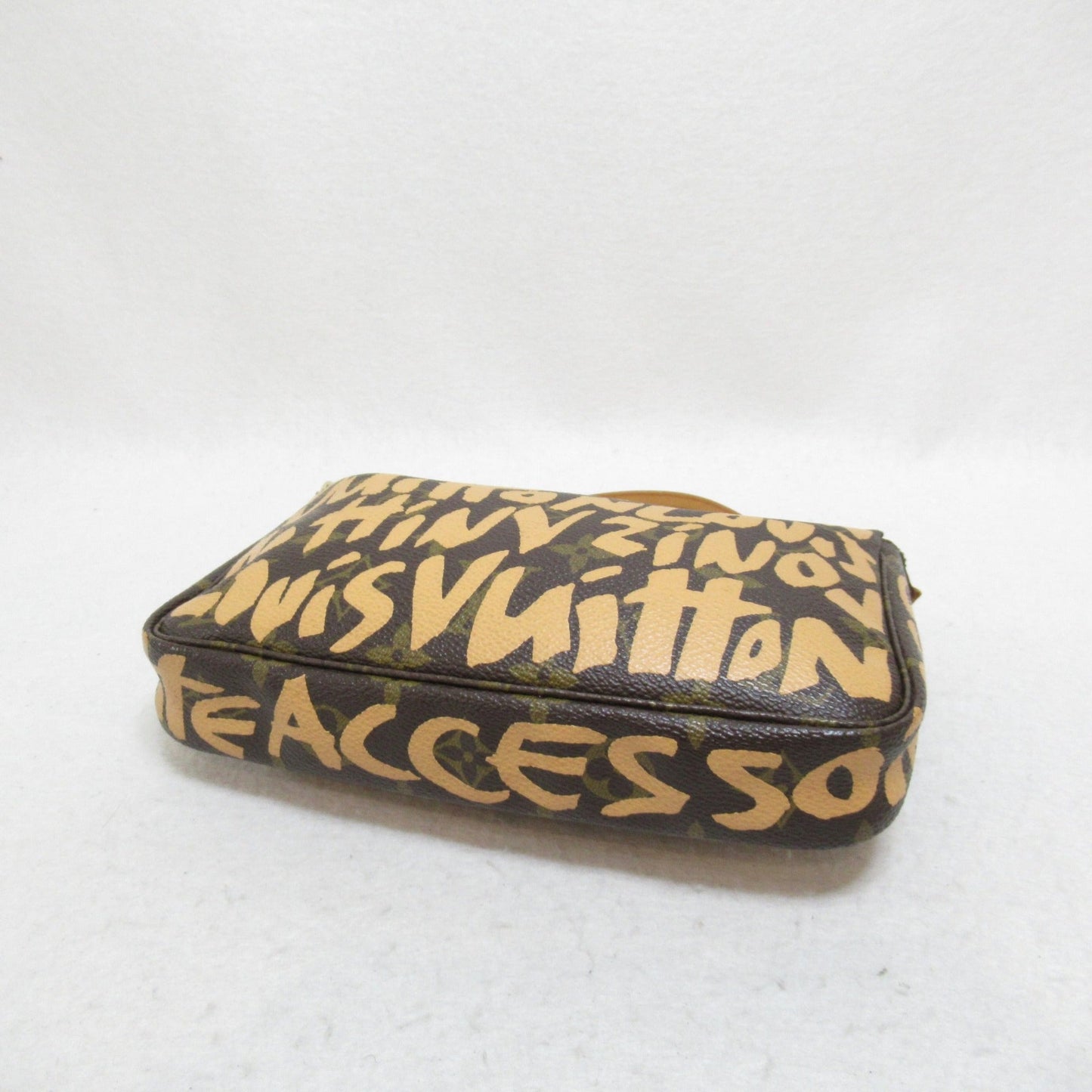 LOUIS VUITTON Graffiti Pochette Accessoires Brown leather Monogram / Graffiti M92193