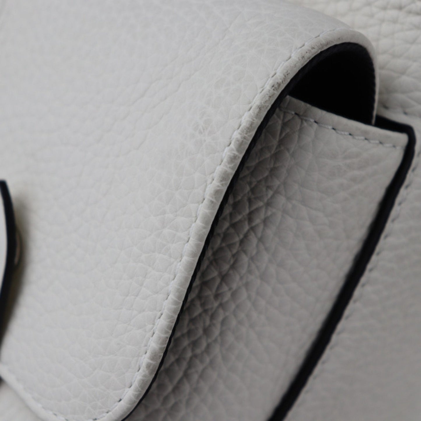 LOUIS VUITTON Christopher Tote Bag M58477 Taurillon Leather Bronne White Matte Black Hardware 2WAY Shoulder