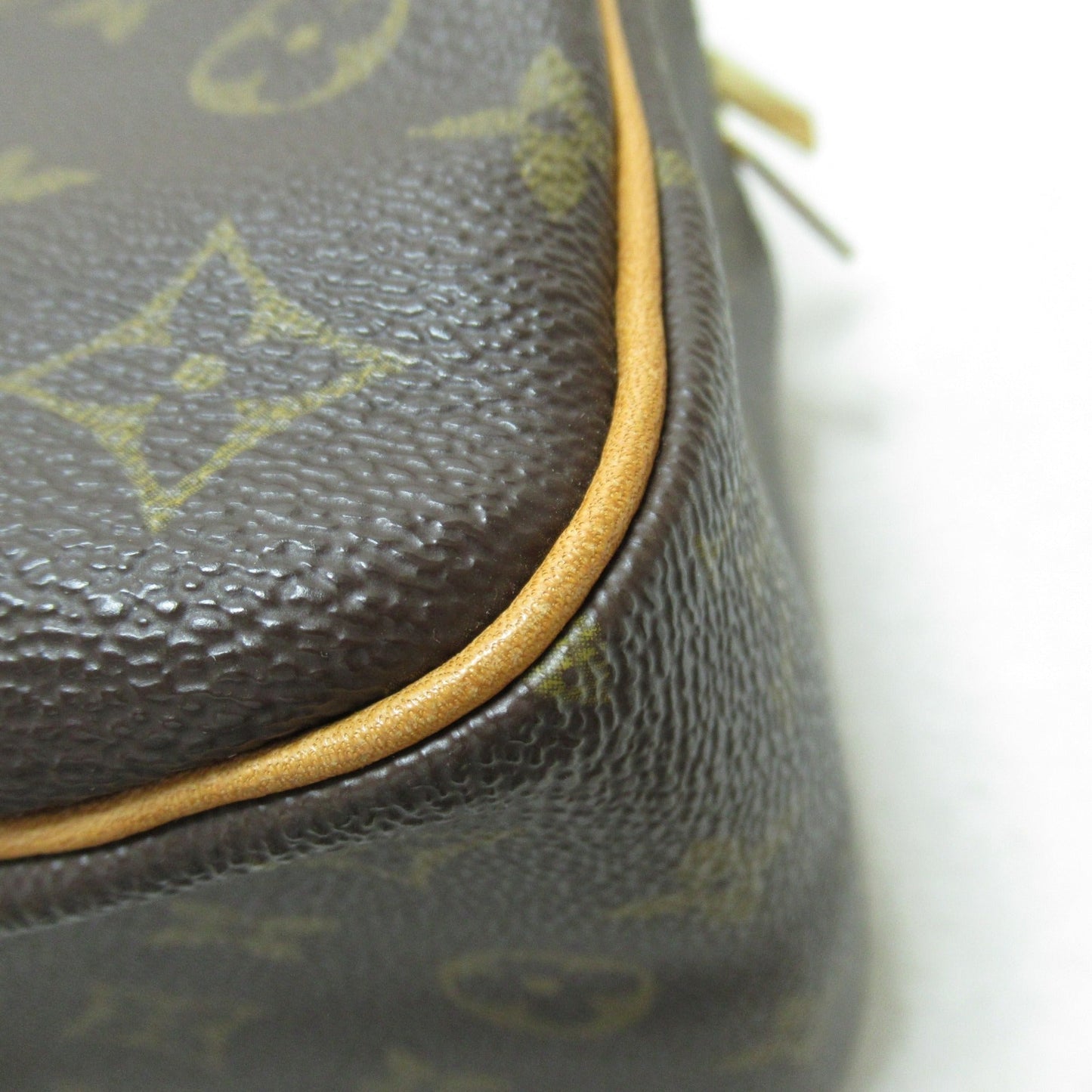 LOUIS VUITTON Cite GM Brown Monogram PVC coated canvas M51181
