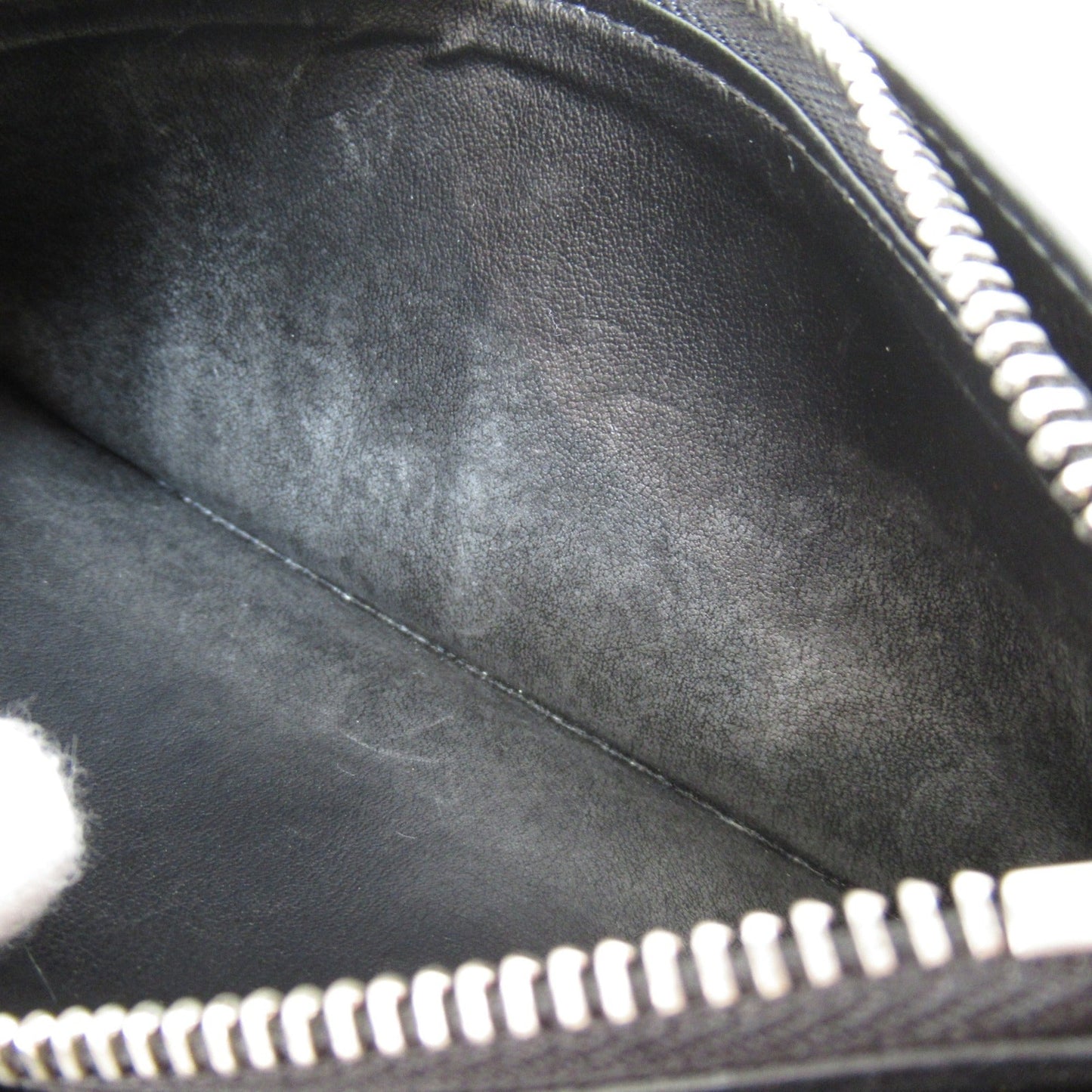 LOUIS VUITTON Foille Brazza Bifold Long Wallet Black Black Taiga leather M30501