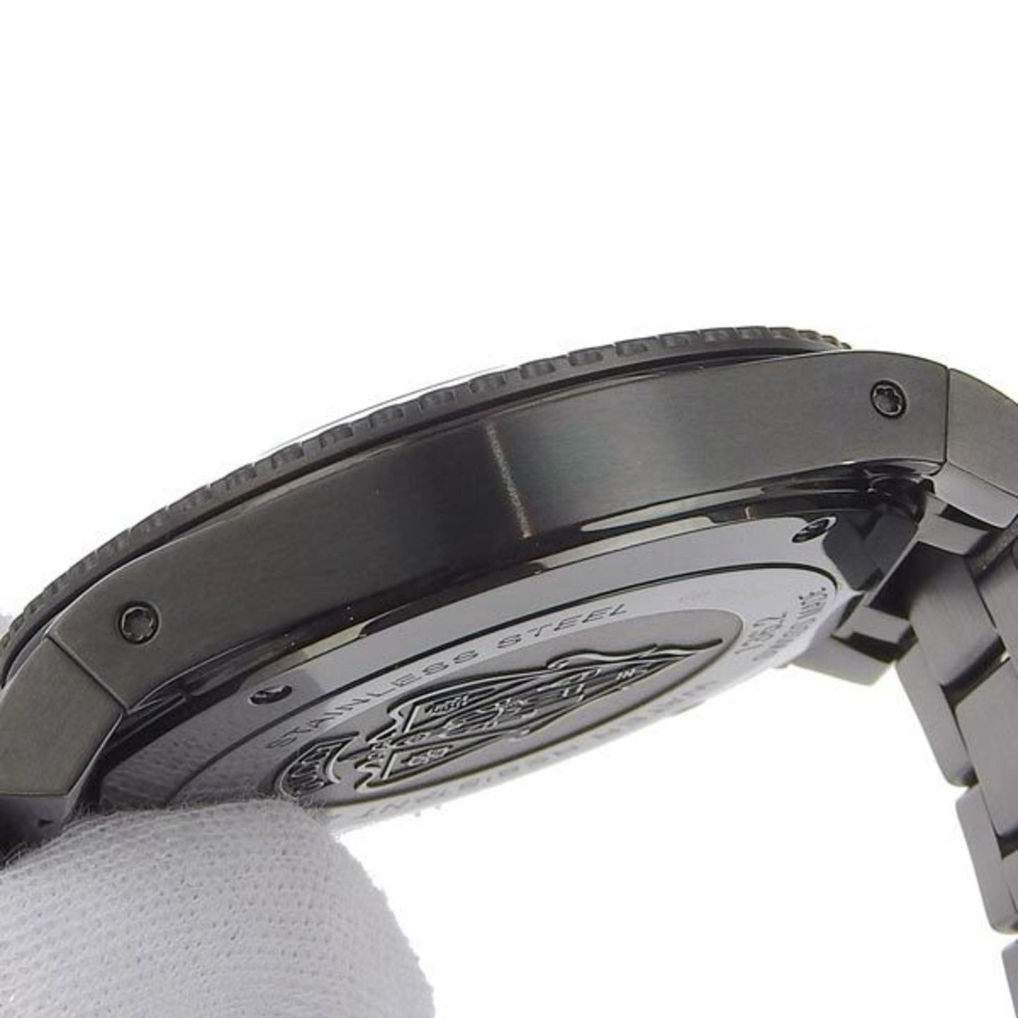 GUCCI Dive Men's Quartz 136.2 SS gg