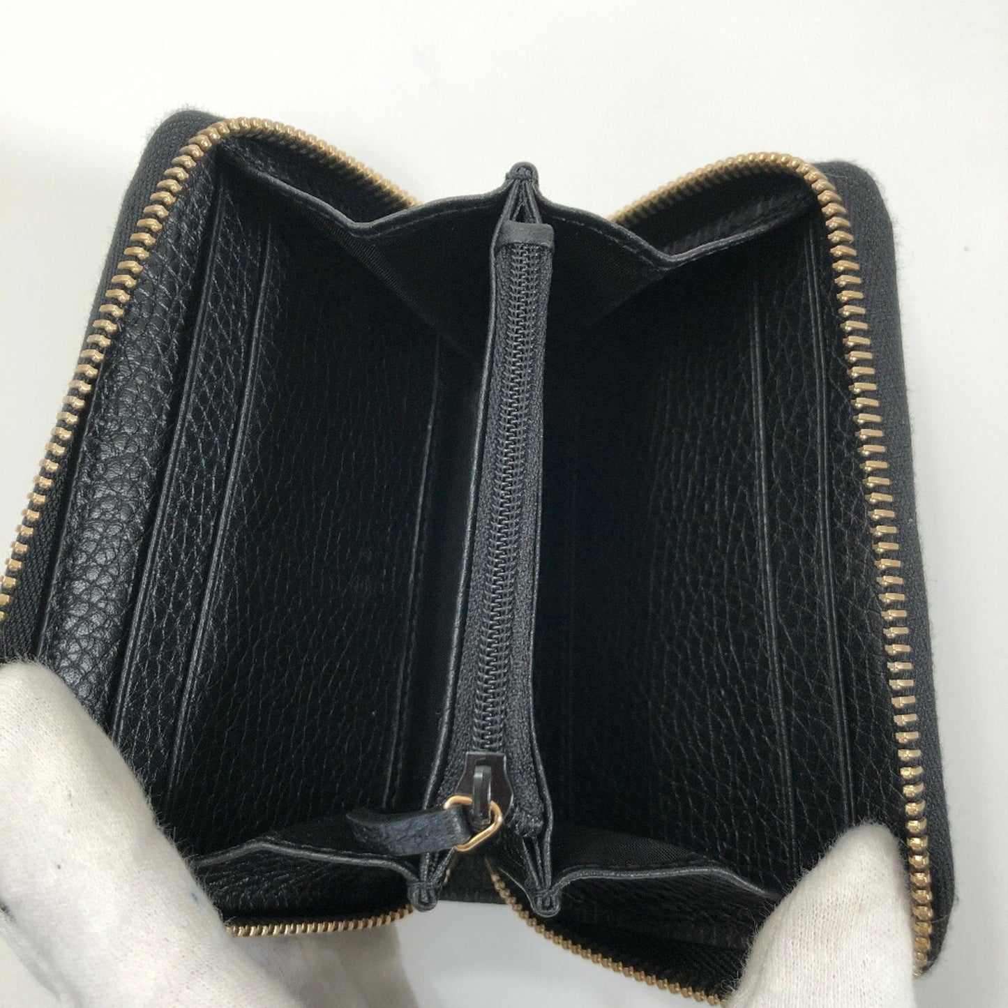 Gucci Coin Case Interlocking G Soho Round 598209 Leather Black Ladies Gucci