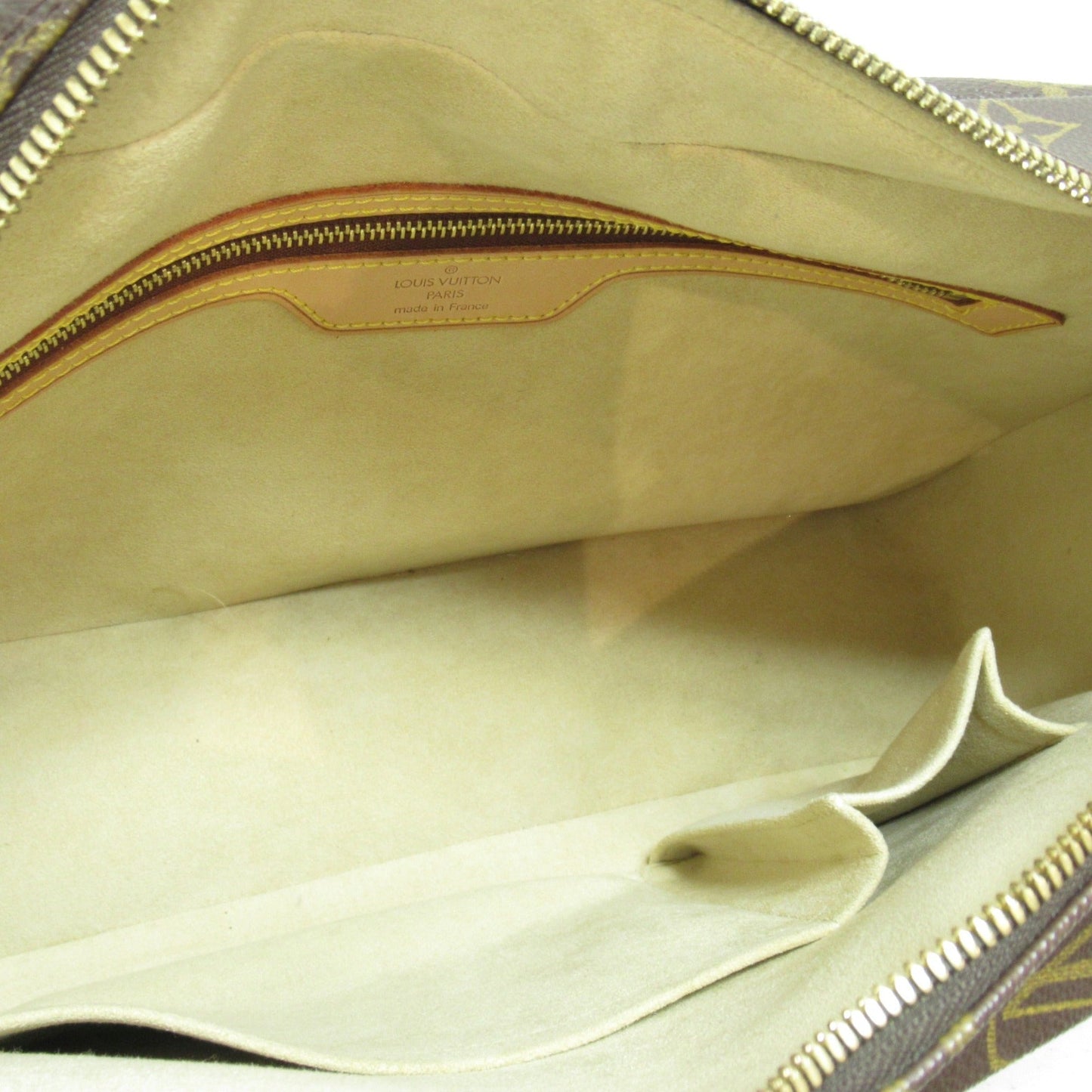 LOUIS VUITTON Cite GM Brown Monogram PVC coated canvas M51181