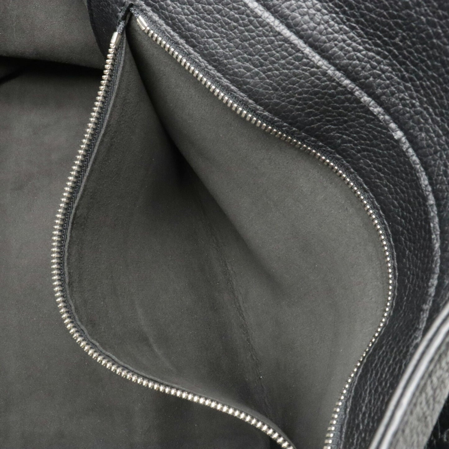 LOUIS VUITTON Cover Voyage Tote Bag Shoulder Taurillon Leather Noir Black M50086