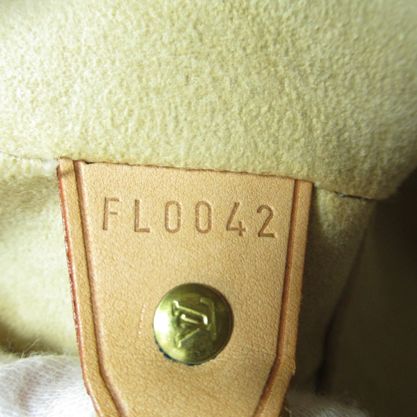 LOUIS VUITTON Cite GM Brown Monogram PVC coated canvas M51181