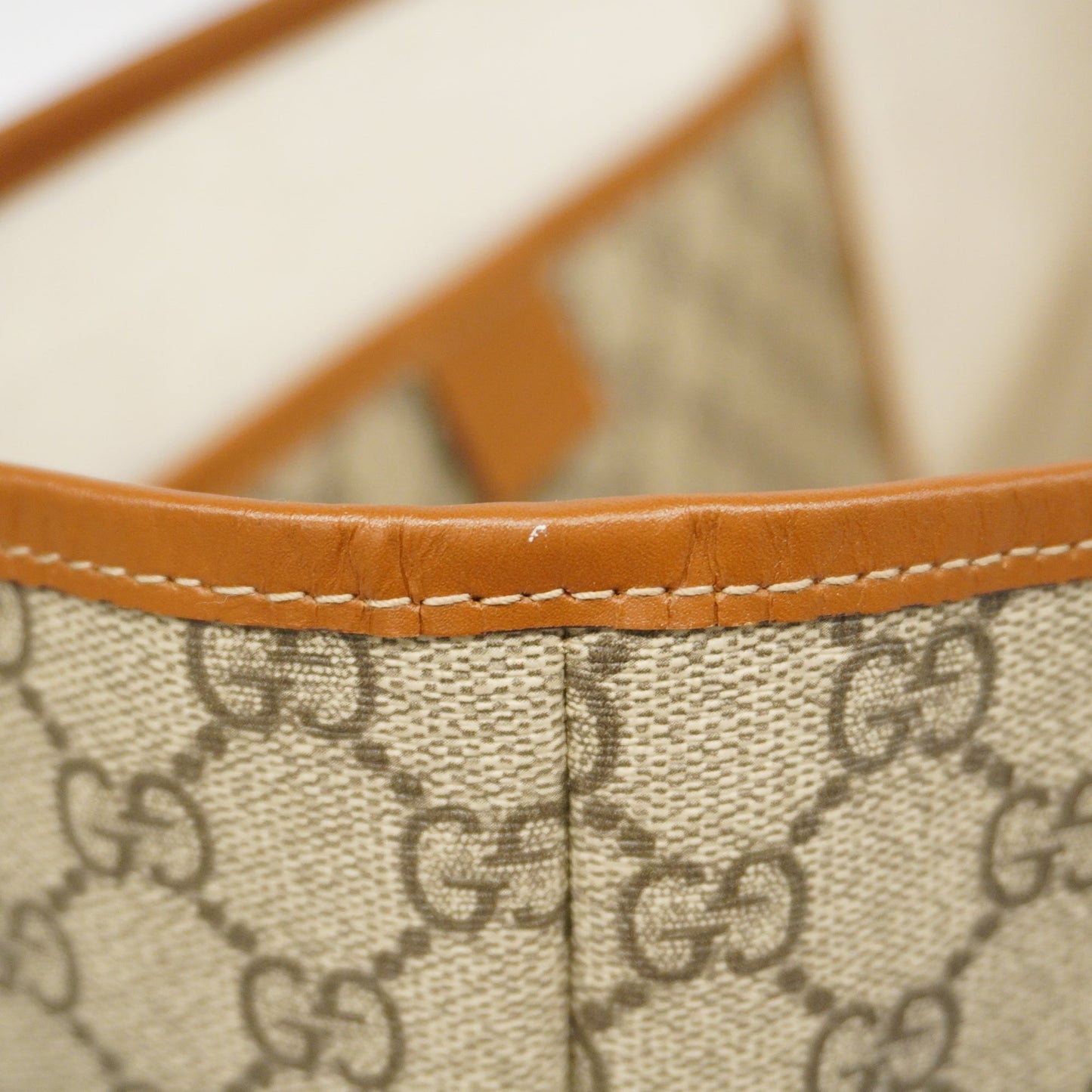 Gucci  Sherry Line 211134 Women's GG Supreme Tote Bag Beige