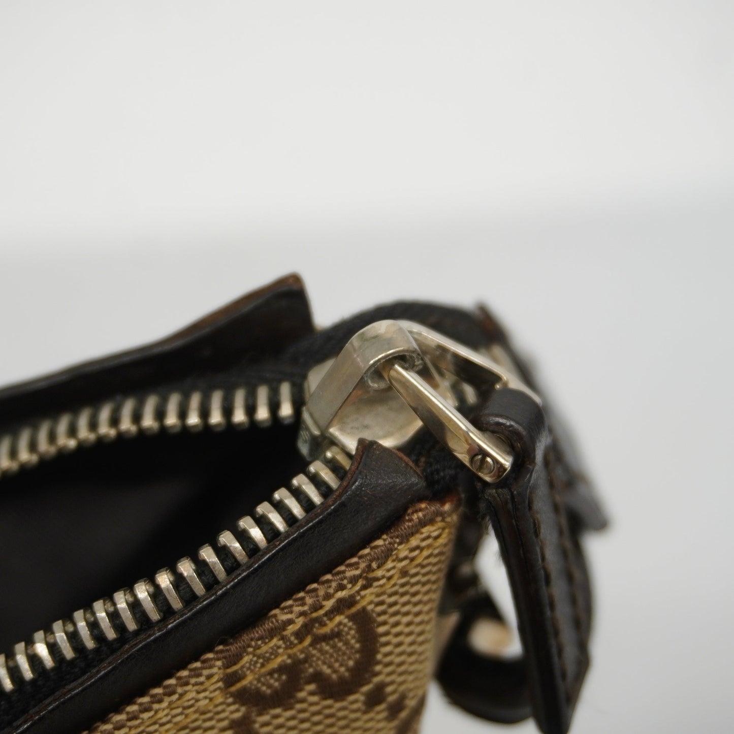 GUCCIAuth  GG Canvas Shoulder Bag 001 3766 Women's Leather Shoulder Bag Beige