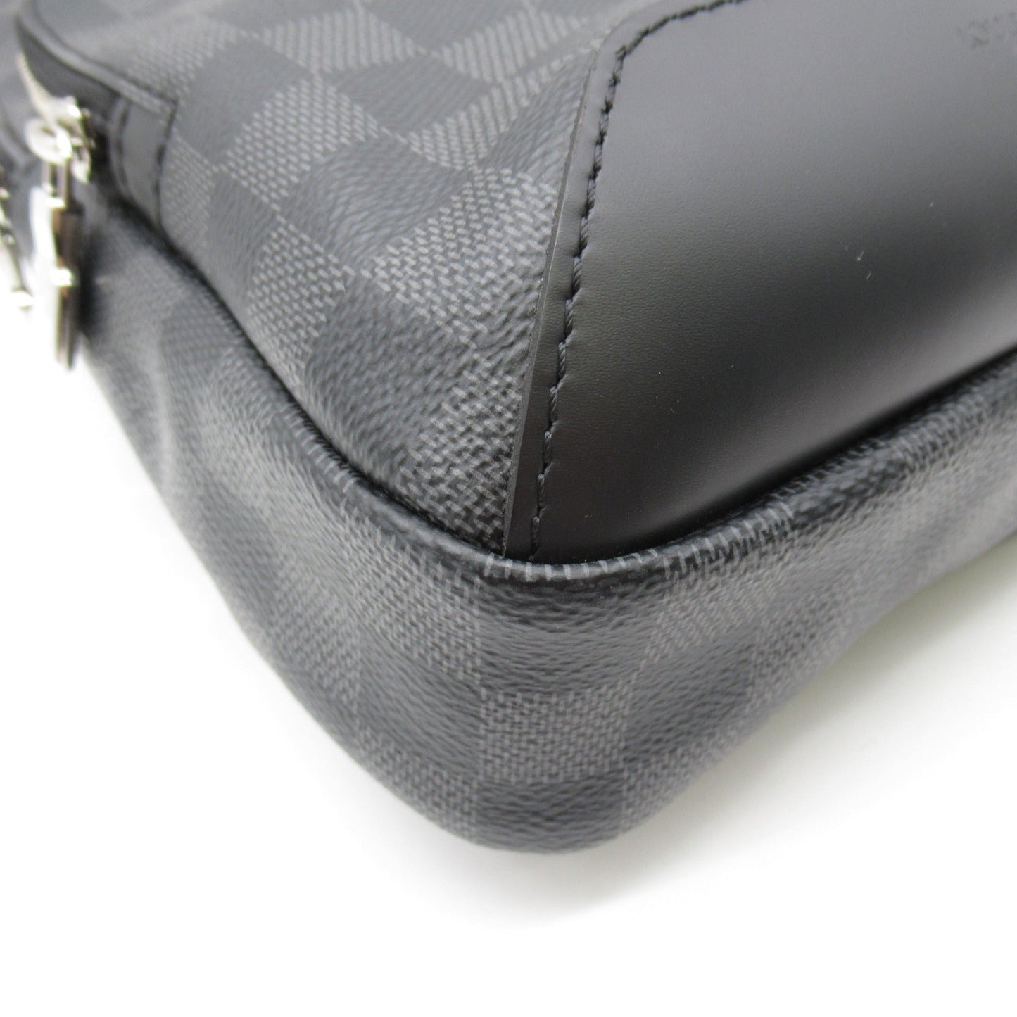 LOUIS VUITTON Avenue Sling Bag Gray Damier graphite PVC coated canvas N41719