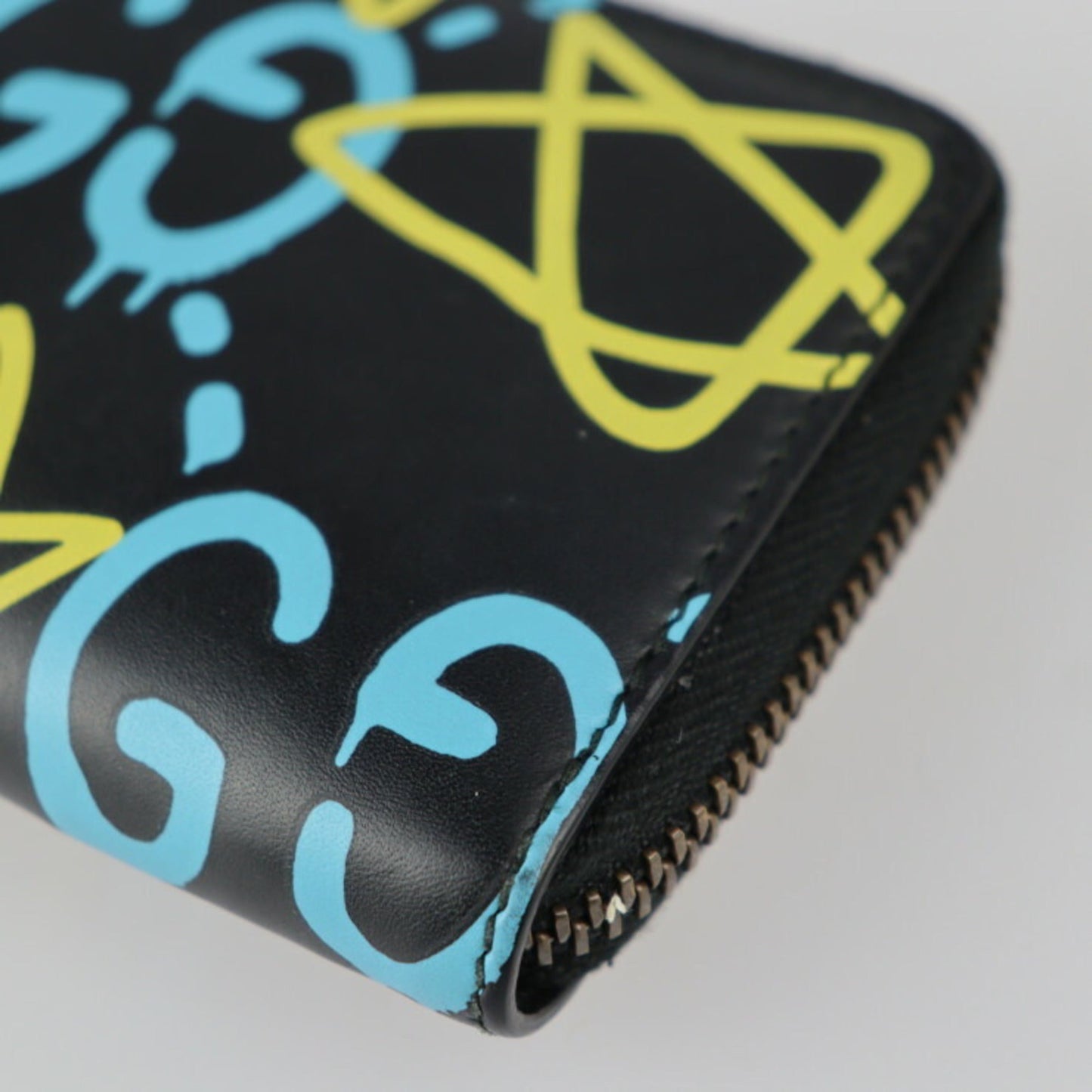Gucci ghost coin case 448465 leather black light blue yellow gold metal fittings round fastener purse