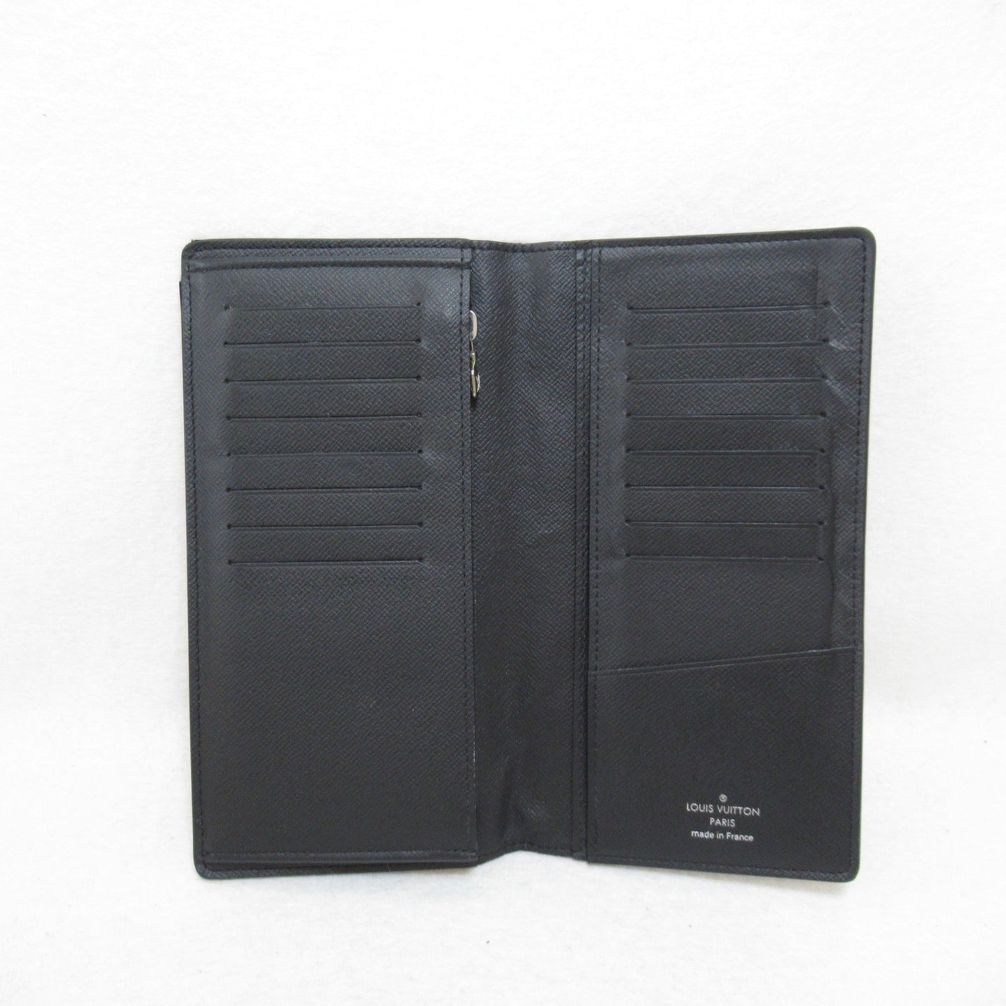 LOUIS VUITTON Foille Brazza Bifold Long Wallet Black Black Taiga leather M30501