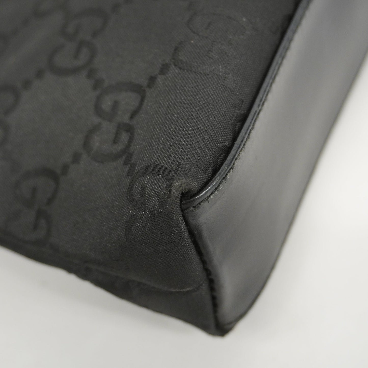 GUCCIAuth  Pouch 039 1117 Women's Nylon Pouch Black