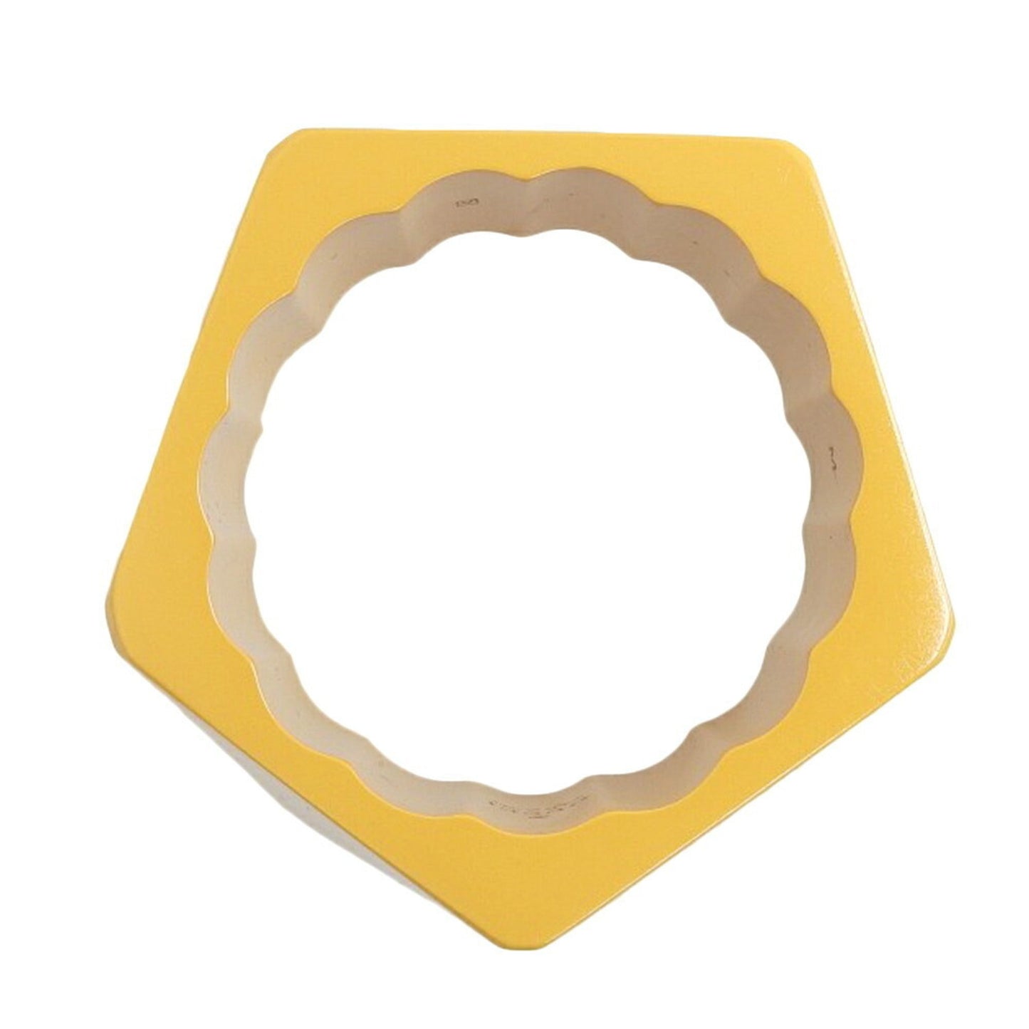 Gucci bangle mustard M size ???V carved seal