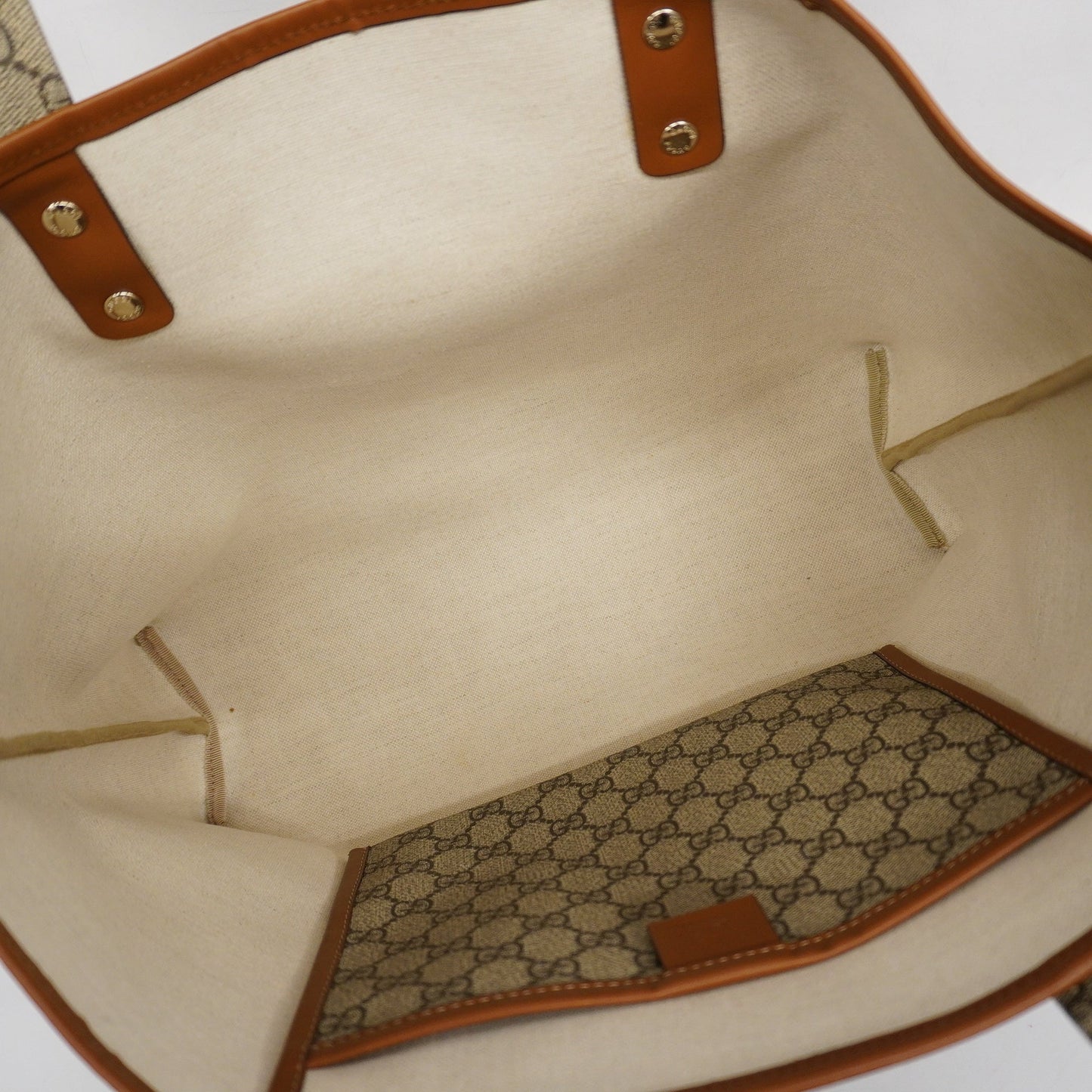 Gucci  Sherry Line 211134 Women's GG Supreme Tote Bag Beige