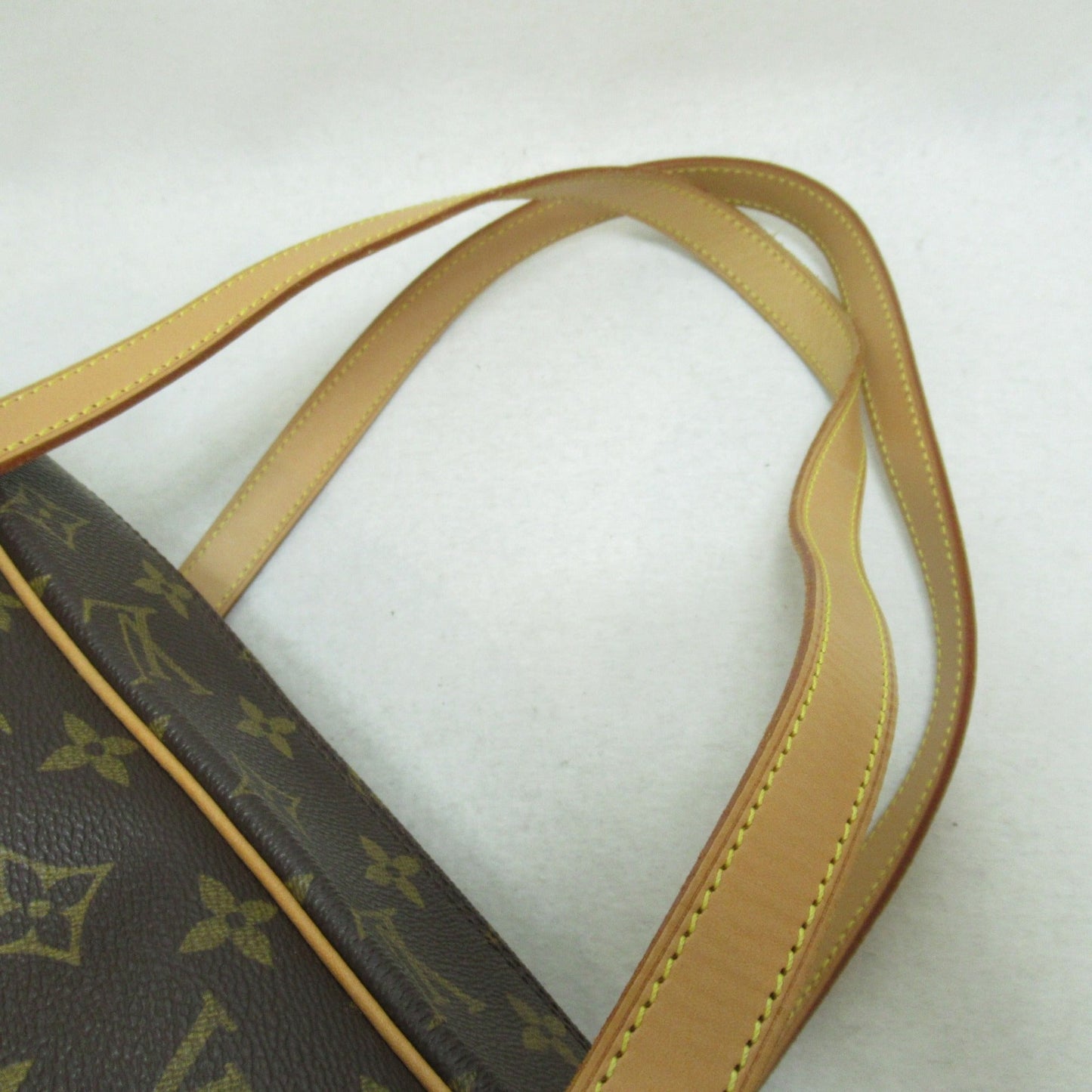 LOUIS VUITTON Cite GM Brown Monogram PVC coated canvas M51181