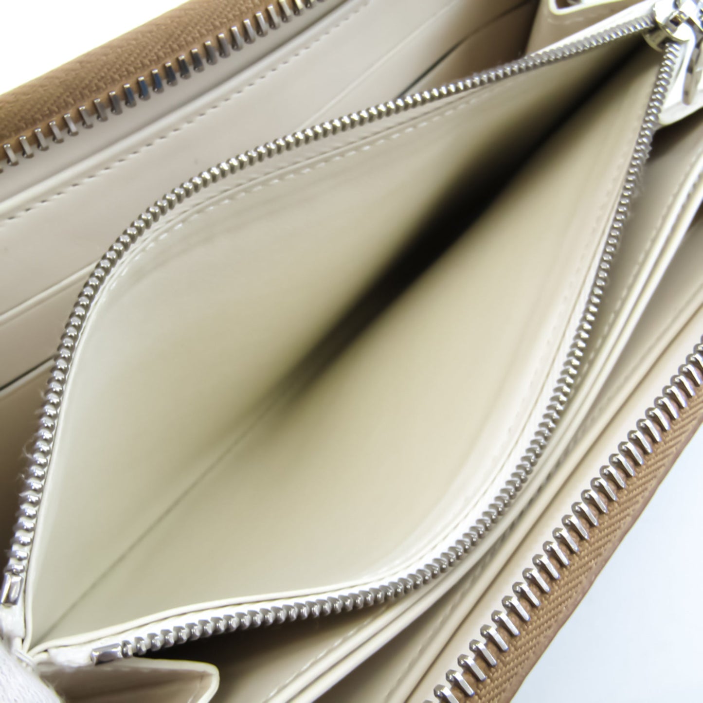 Louis Vuitton Damier Facet Zippy Wallet M94442 Unisex Leather Long Wallet (bi-fold) Beige