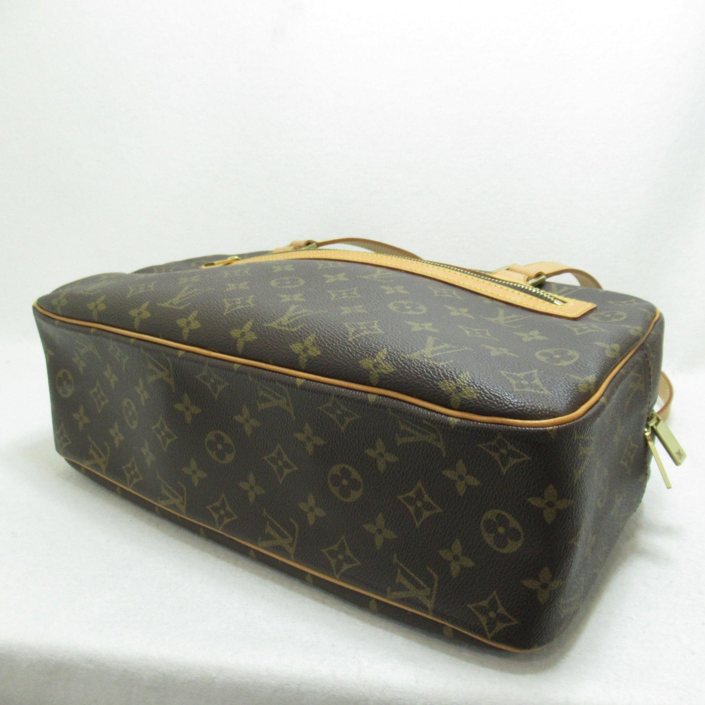 LOUIS VUITTON Cite GM Brown Monogram PVC coated canvas M51181