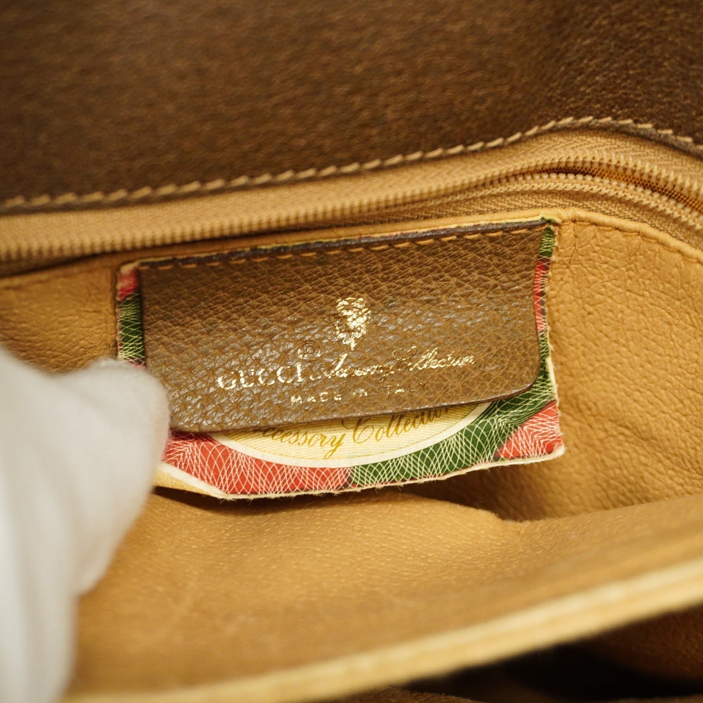 Gucci  HandBag 116 02 080 Women's GG Supreme HandBag Beige