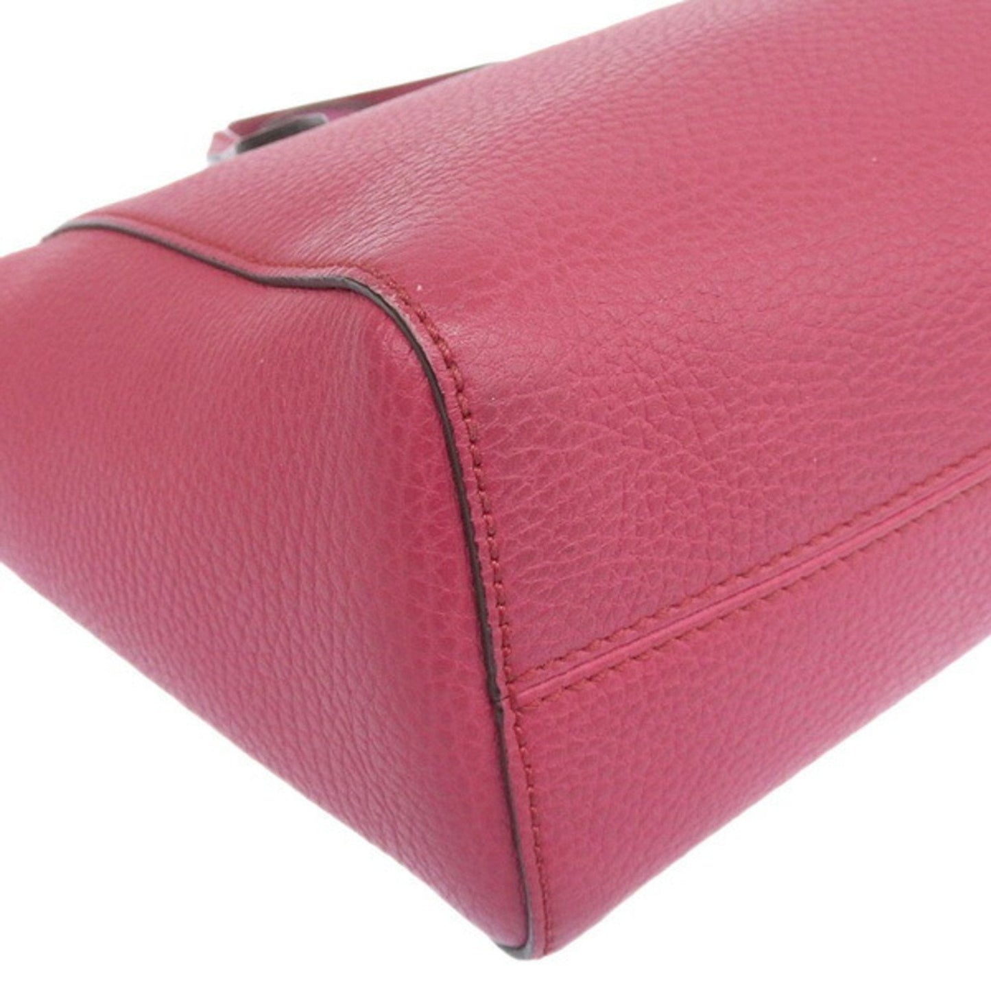 Gucci leather swing mini handbag pink