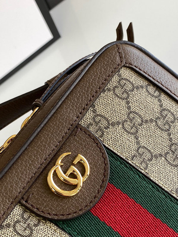 Gucci   Luxury Bags  966