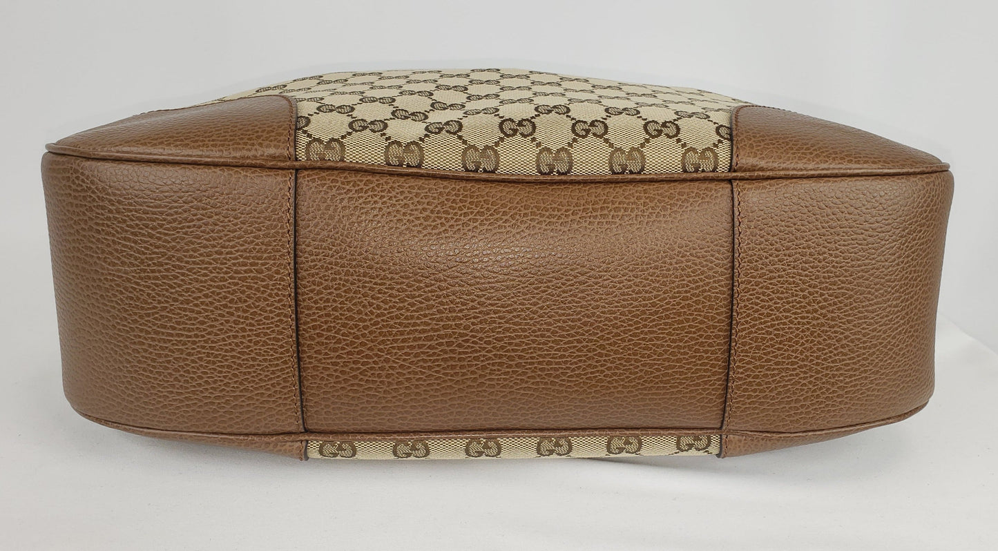 Gucci Large GG Supreme Canvas Hobo Handbag in Beige