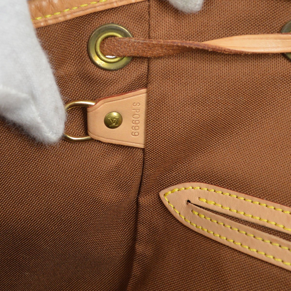 LOUIS VUITTON 1999 MONTSOURIS MM M51136