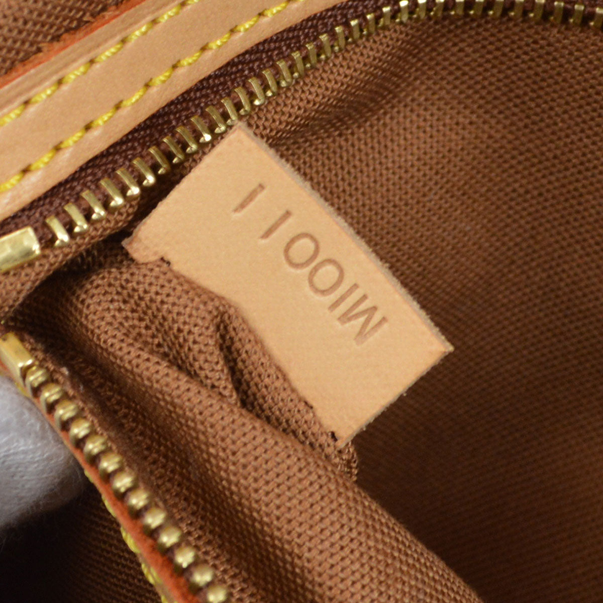 Louis Vuitton 2001 MINI LOOPING MONOGRAM M51147